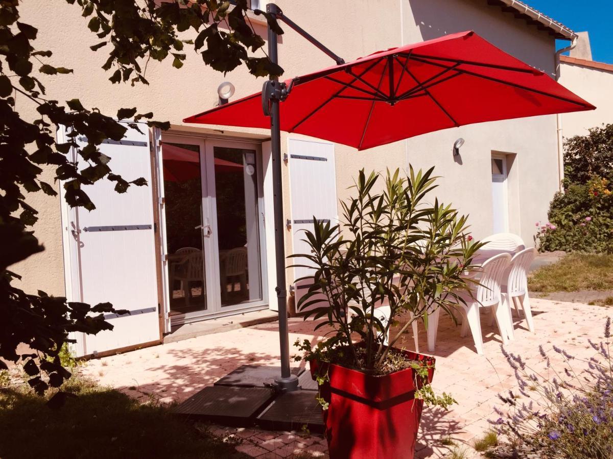 La Maison Madame Villa Chambretaud ภายนอก รูปภาพ