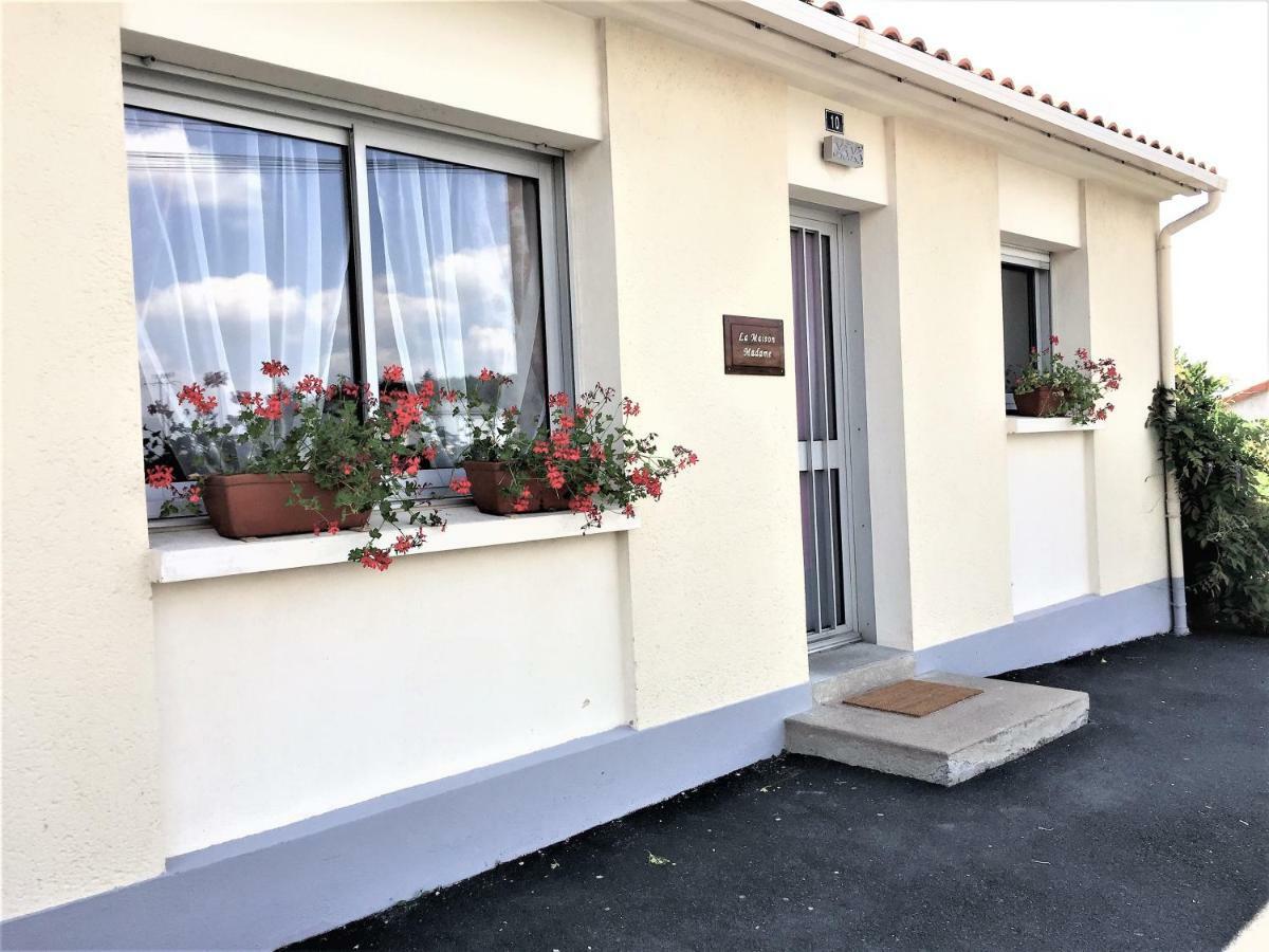 La Maison Madame Villa Chambretaud ภายนอก รูปภาพ